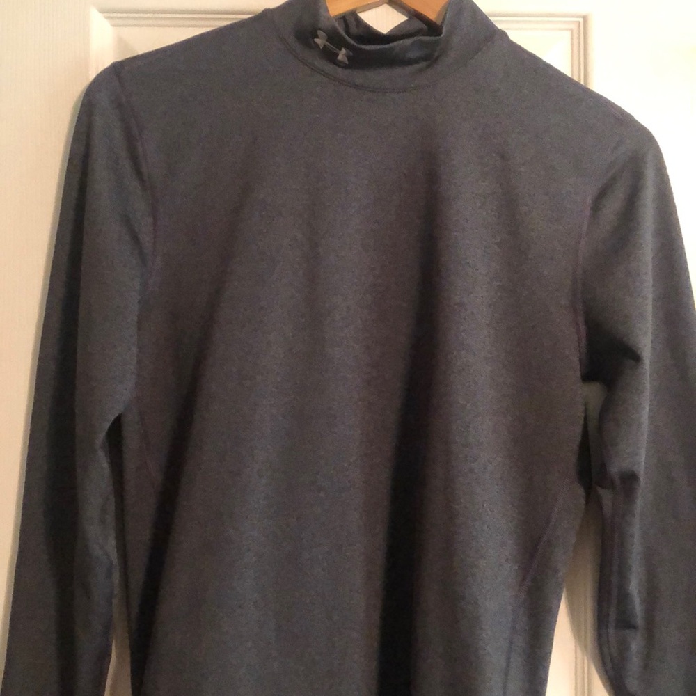 Men’s small UnderArmour coldgear mock turtleneck.